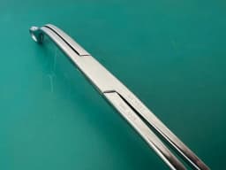 Pilling 84-1031 Kaiser Ring Forceps Curved Jaw 3-3/8"