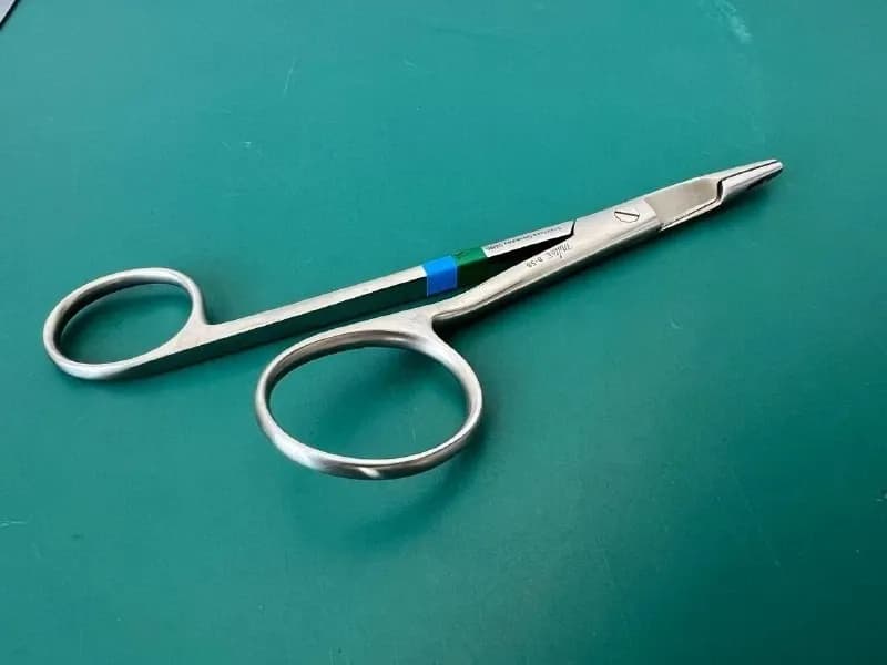 Miltex 8-58 GILLIES-SHEEHAN Needle Holder with Suture Scissors, 6-1/2" (16.5 cm)