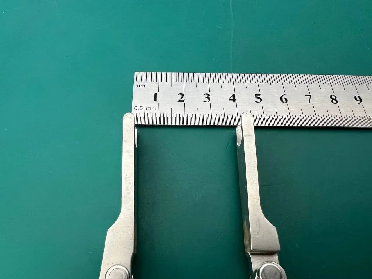 SDI RT0011 Hook Distractor