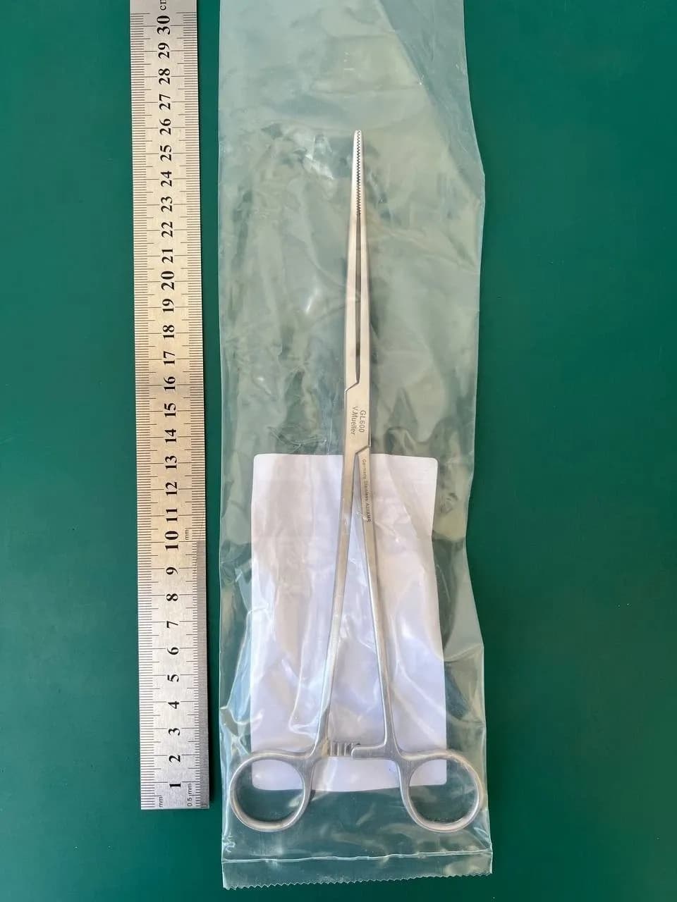Пінцет матковий тампонувальний V.Mueller GL600 Bozeman, вигнутий, 25.4cm