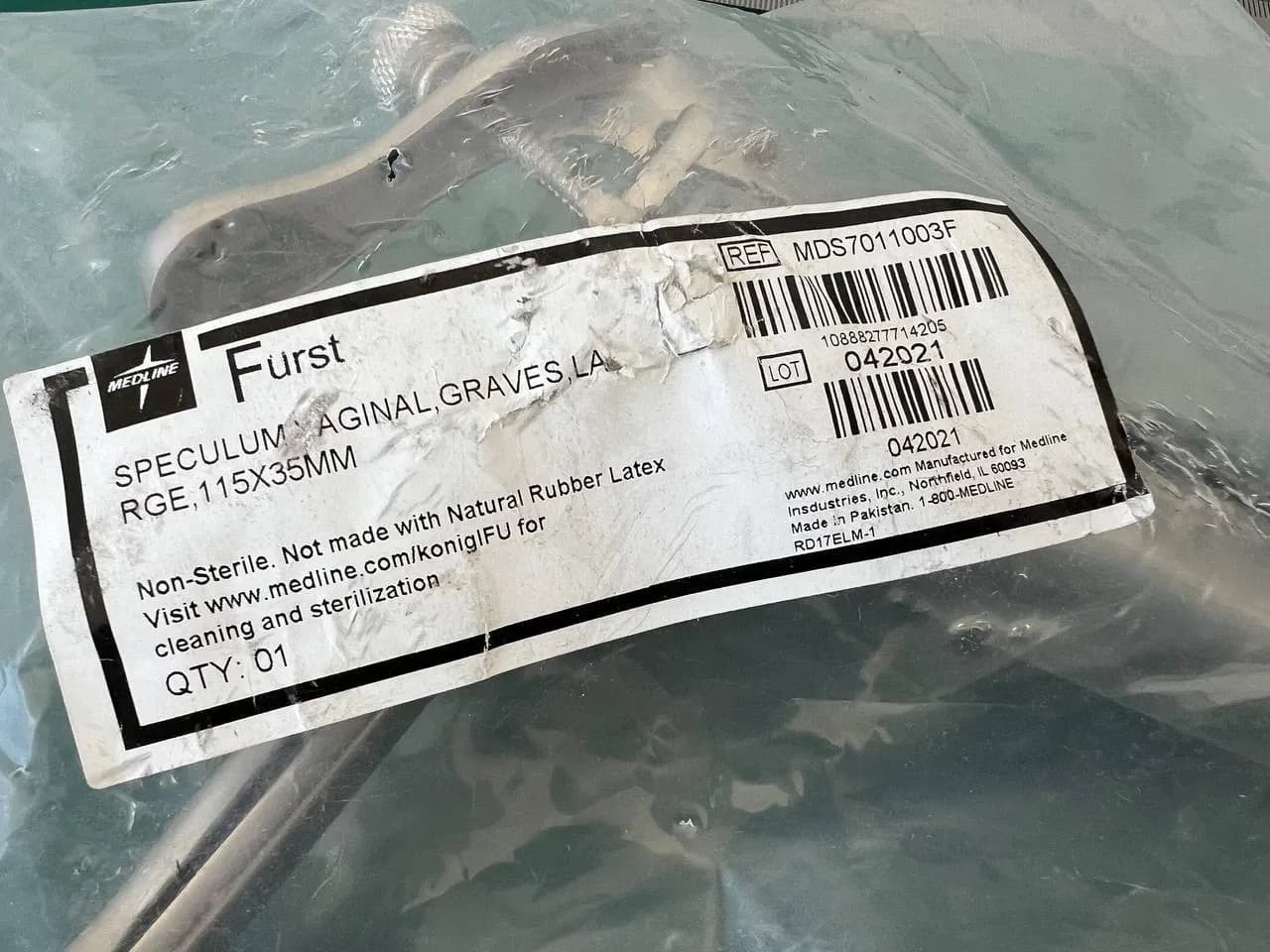 Вагінальне дзеркало Medline Furst Graves MDS7011003F