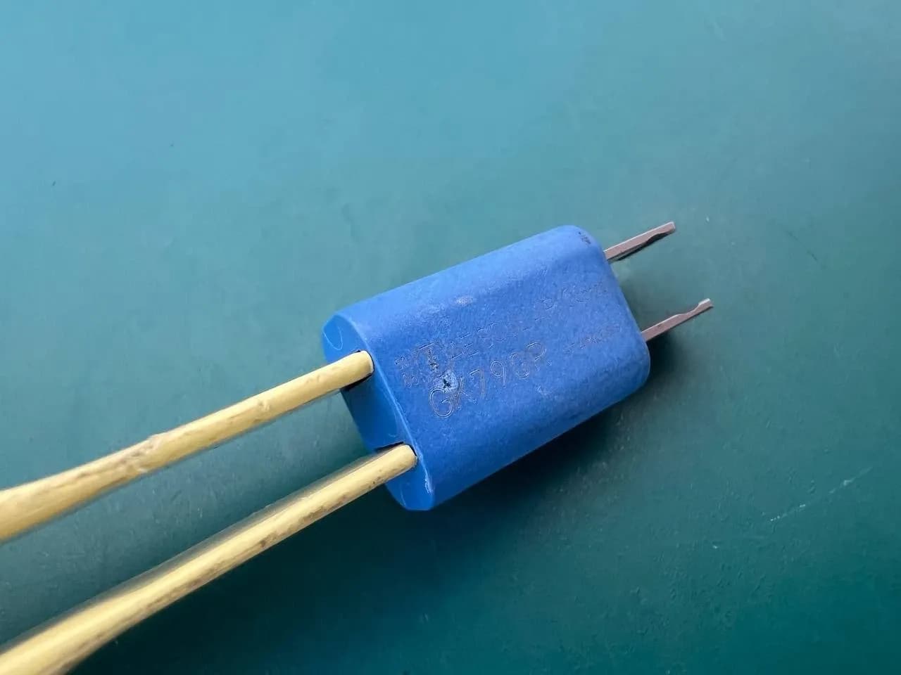 Біполярний багнетний пінцет Aesculap GK790R стилю Yasargil, 1.0mm x 115mm
