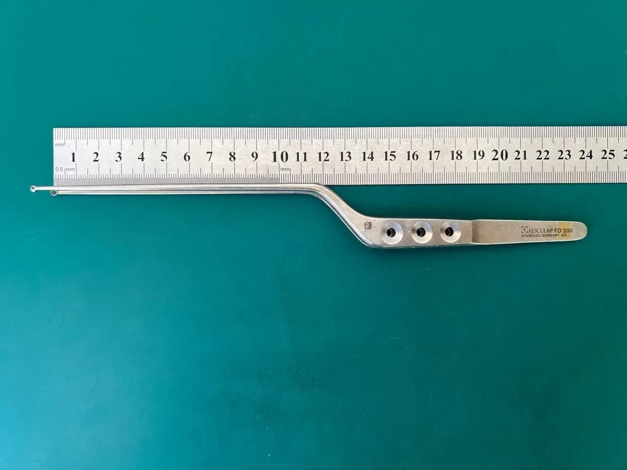 Пінцет-багнет Aesculap FD200 Yasargil SAMII, 3mm, 9.5″