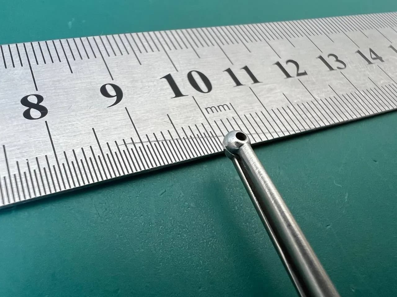 Пінцет-багнет Aesculap FD200 Yasargil SAMII, 3mm, 9.5″