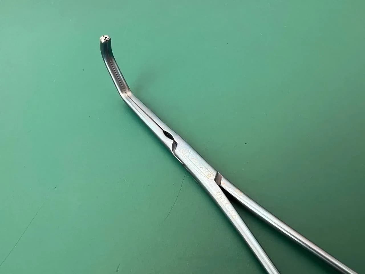Титановий дитячий аортальний затискач Scanlan 3003-66 Beck, 6-1/2″ (16.5 см)