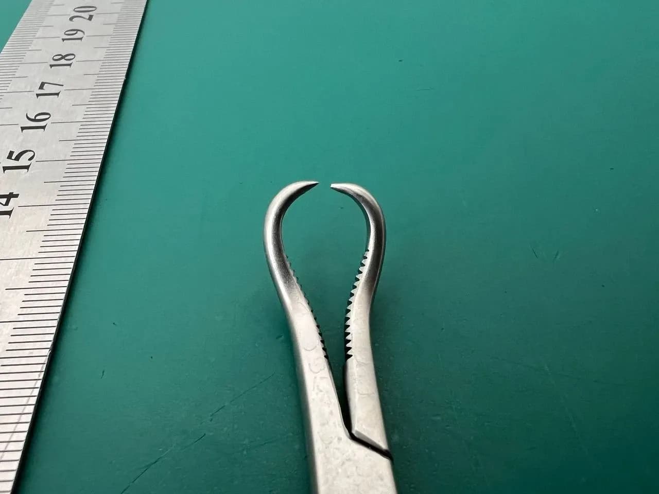398.41 REDUCTION FORCEPS WITH POINTS BROAD-RATCHET
