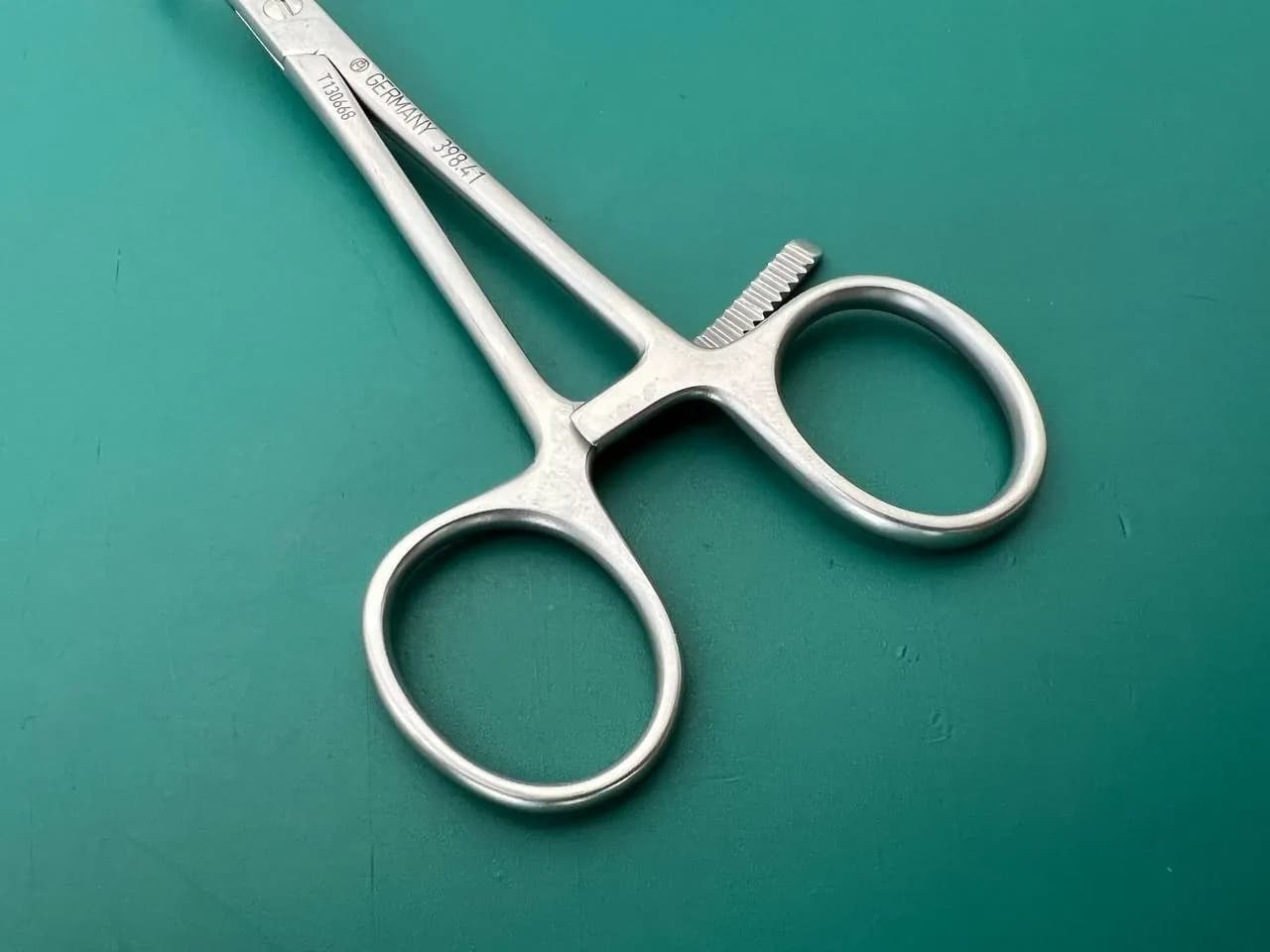 398.41 REDUCTION FORCEPS WITH POINTS BROAD-RATCHET
