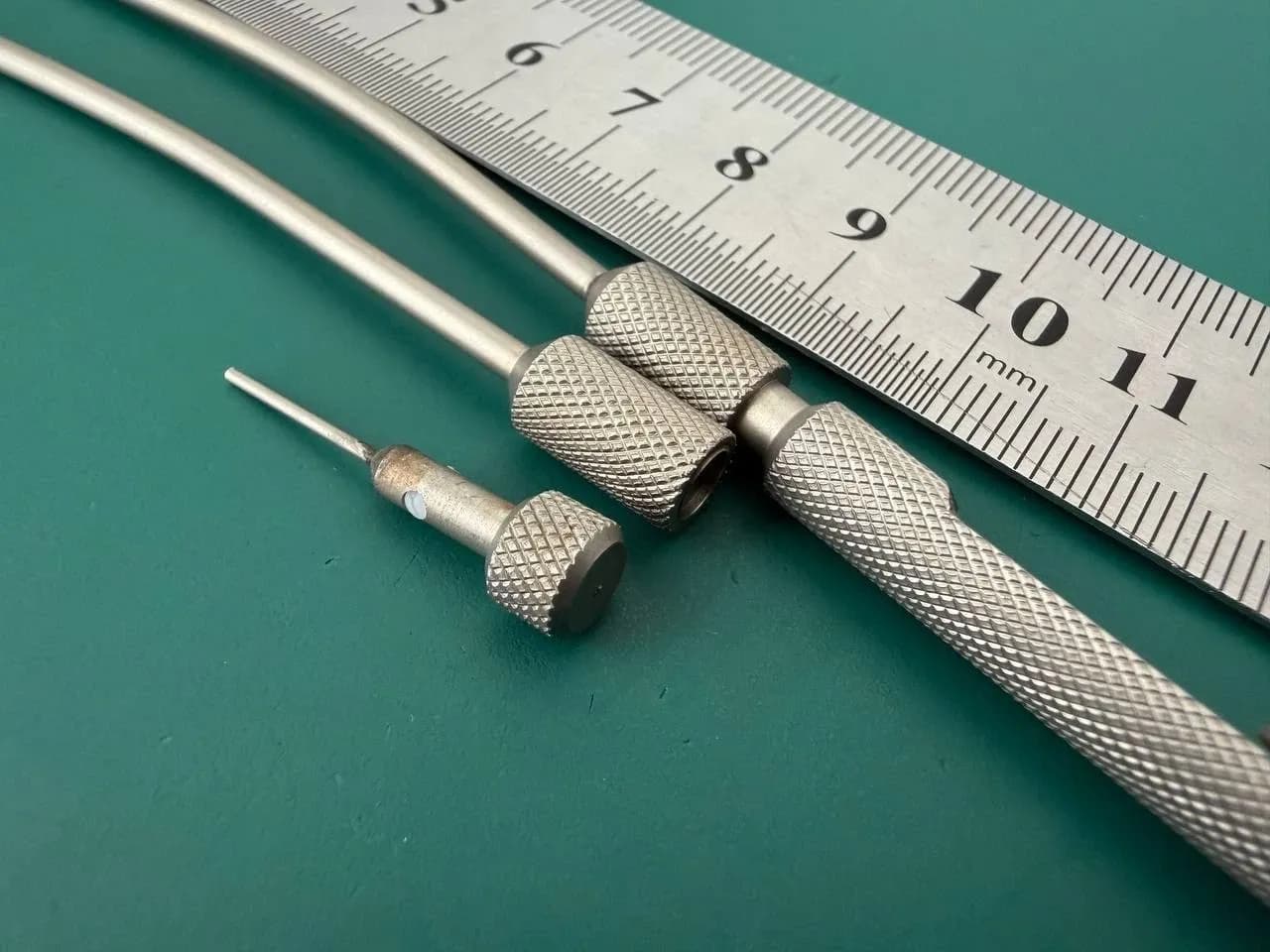 Універсальний інструмент для Т-трубок Richards 13-0550, ЛОР, 7-3/4″