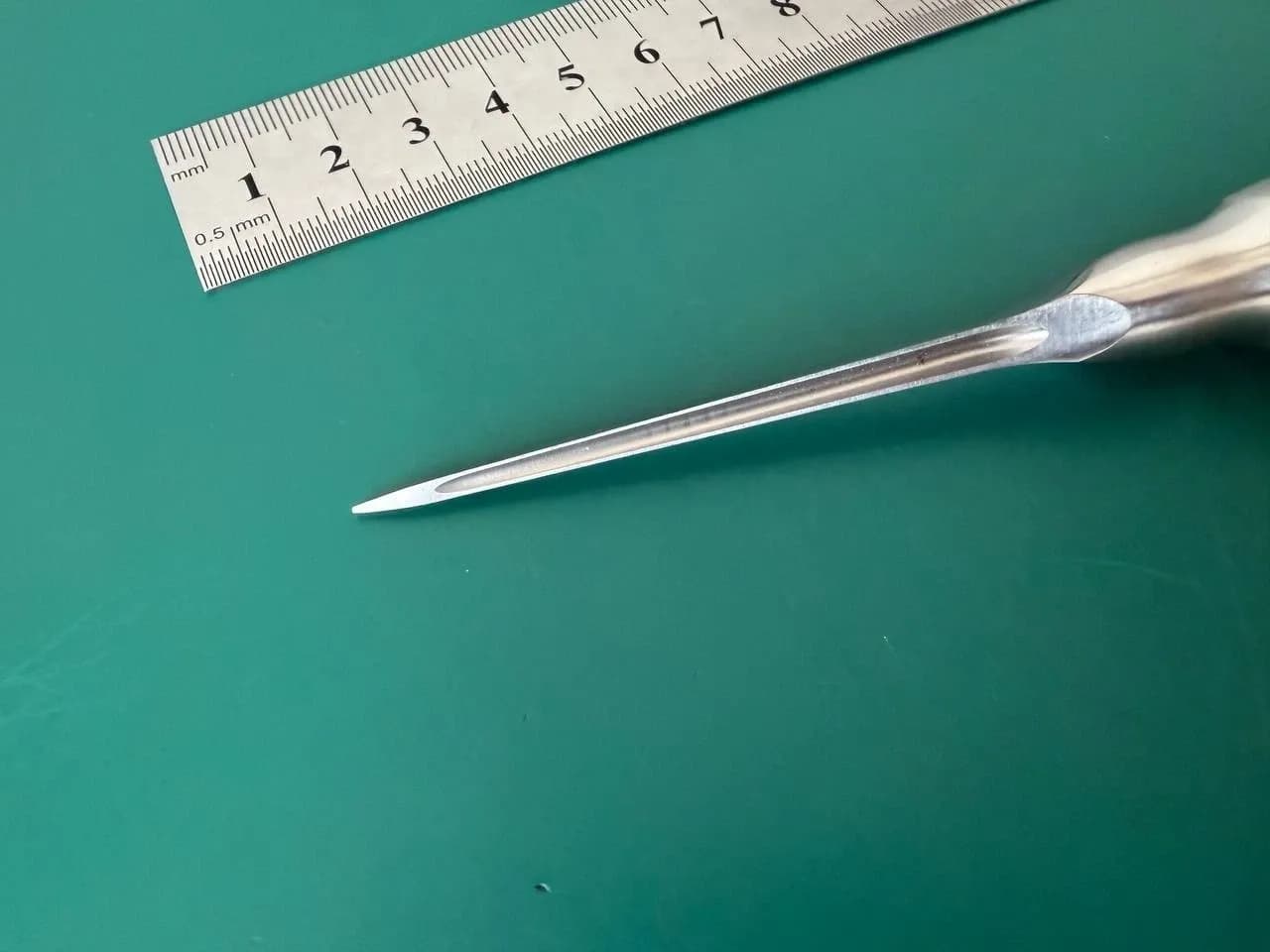 Розвертка Aesculap FR118R, пряма, 150 mm (6″)