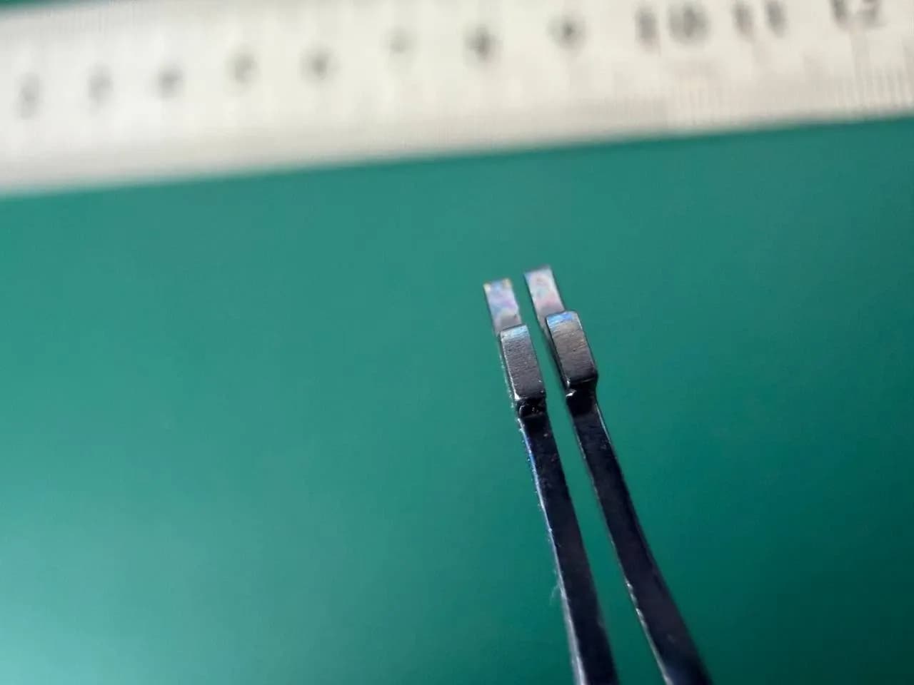 Alcon 8065977721 Acrysof Forceps, Titanium, Ophthalmology