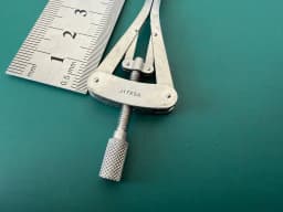 V.Mueller SU3147 Alm Minor Surgery Retractor 4x4 Blunt Prongs