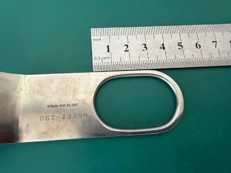 Плечовий ретрактор KMedic KM 46-907 типу Fukuda, 7″ (180 мм)