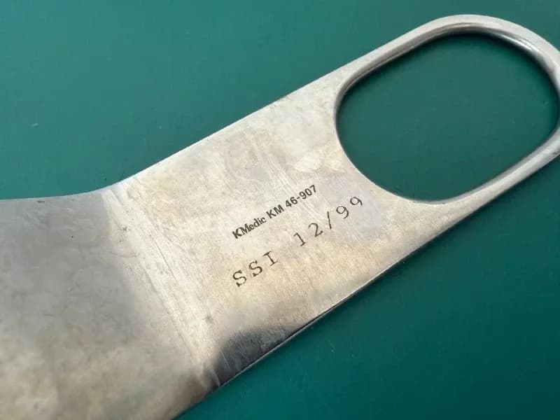 Плечовий ретрактор KMedic KM 46-907 типу Fukuda, 7″ (180 мм)