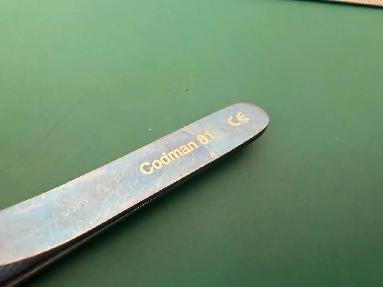 Перев'язувальний пінцет Codman 80-1732 Rohoton, титановий, з насічкою, 8″