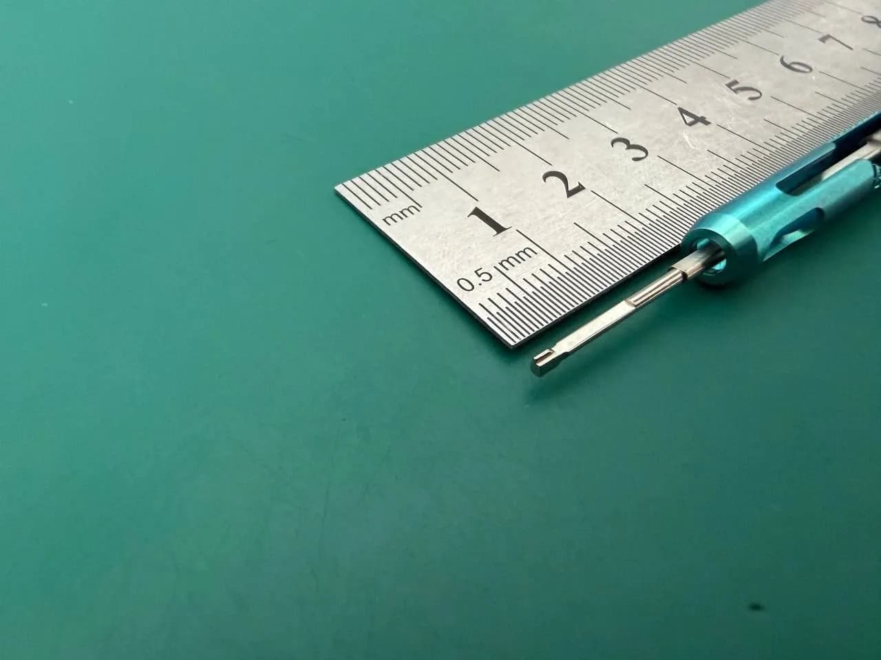 Наконечник системи доставки ІОЛ AMO EMERALDT The Unfolder 6-3/8″