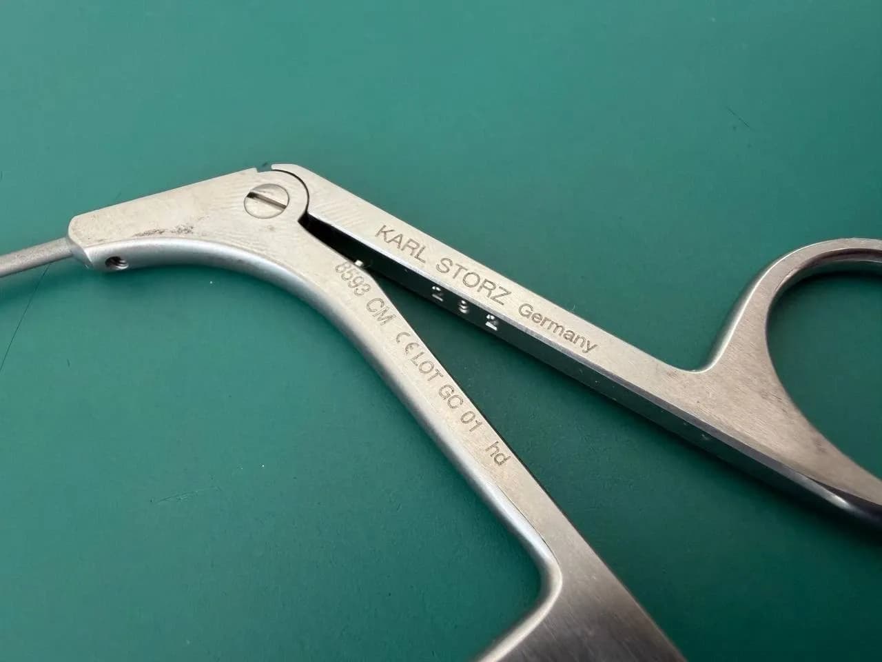 KARL STORZ 8593CM Kleinsasser Mini Grasping Forceps Curved Left Serrated