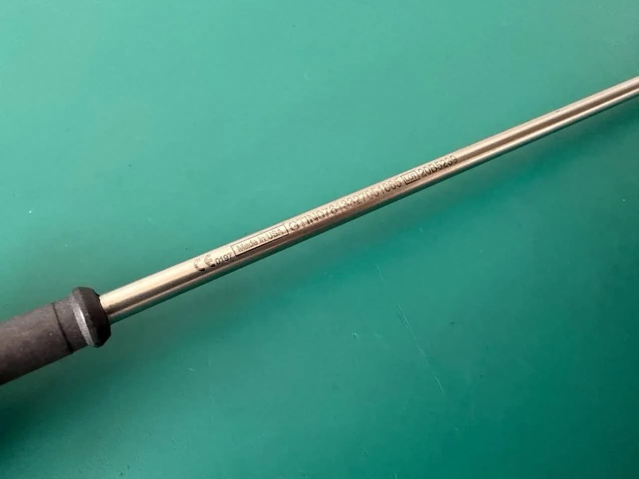 Електрохірургічний шпатель з аспірацією Stryker 250-070-441 Strykeprobe, 5mm × 32cm