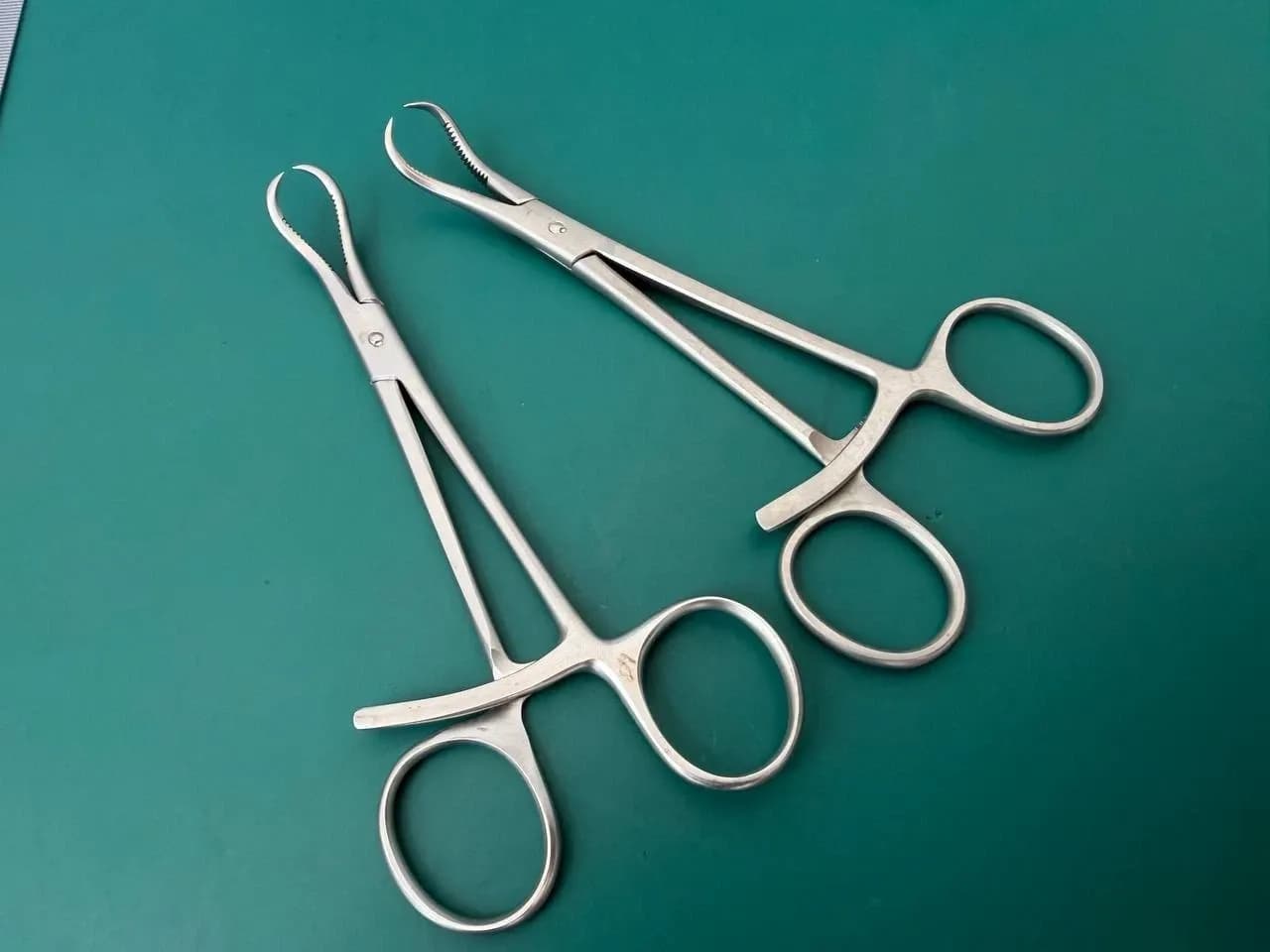 398.41 Reduction Forceps with points, broad, ratchet, Germany