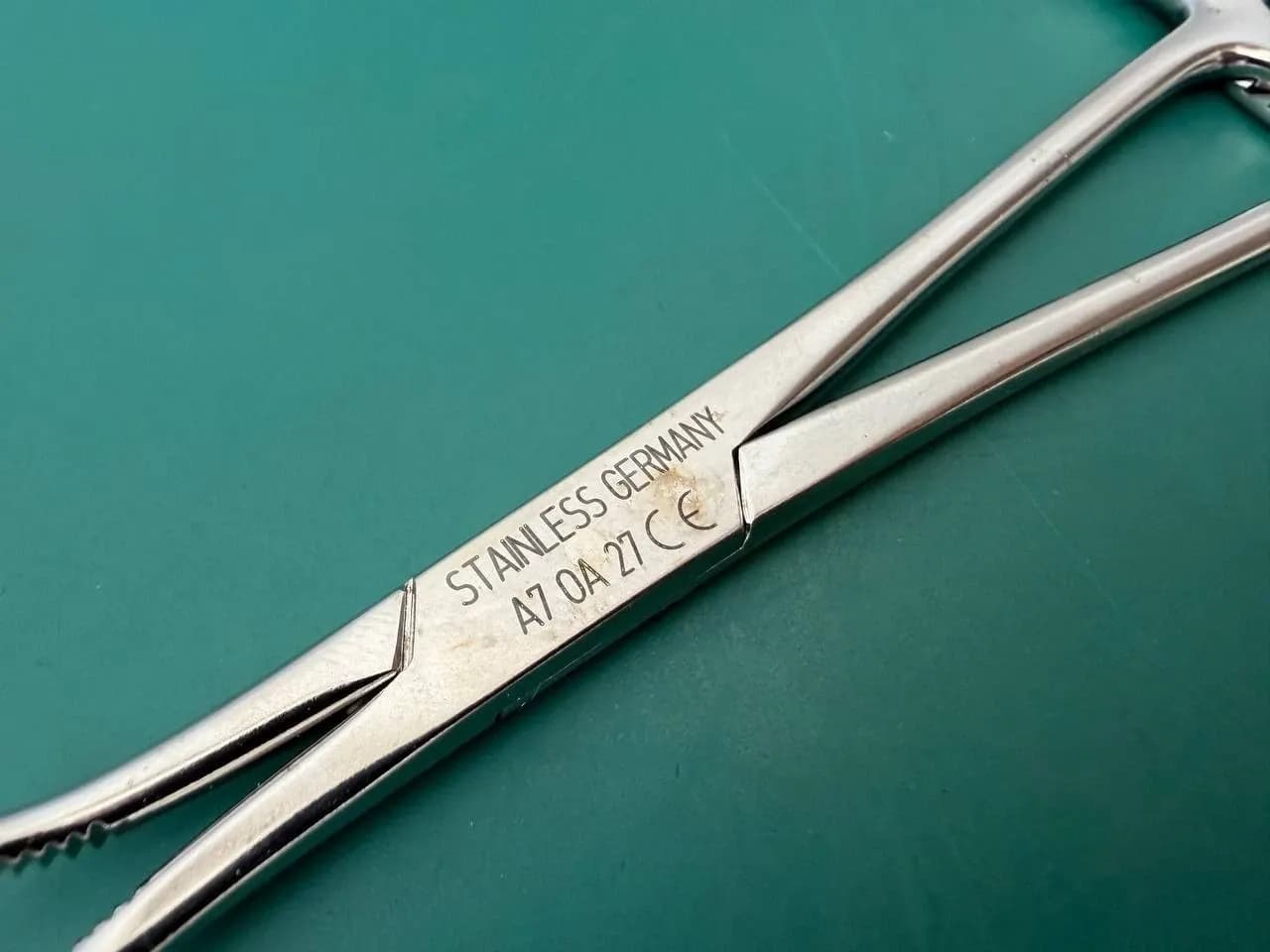 398.40 Reduction Forceps with points, narrow, ratchet, 132 mm Germany