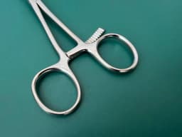 398.40 Reduction Forceps with points, narrow, ratchet, 132 mm Germany