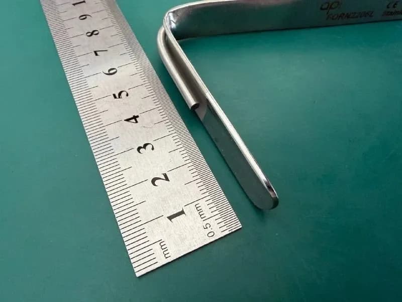 Fiber-optic Converse Retractor FORN2206L API