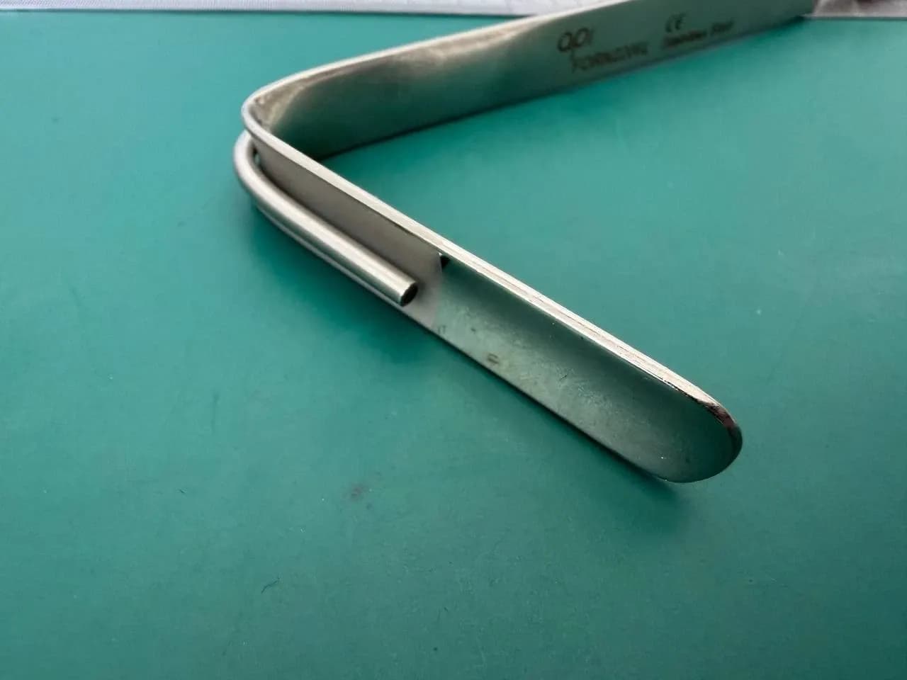 Fiber-optic Converse Retractor FORN2206L API