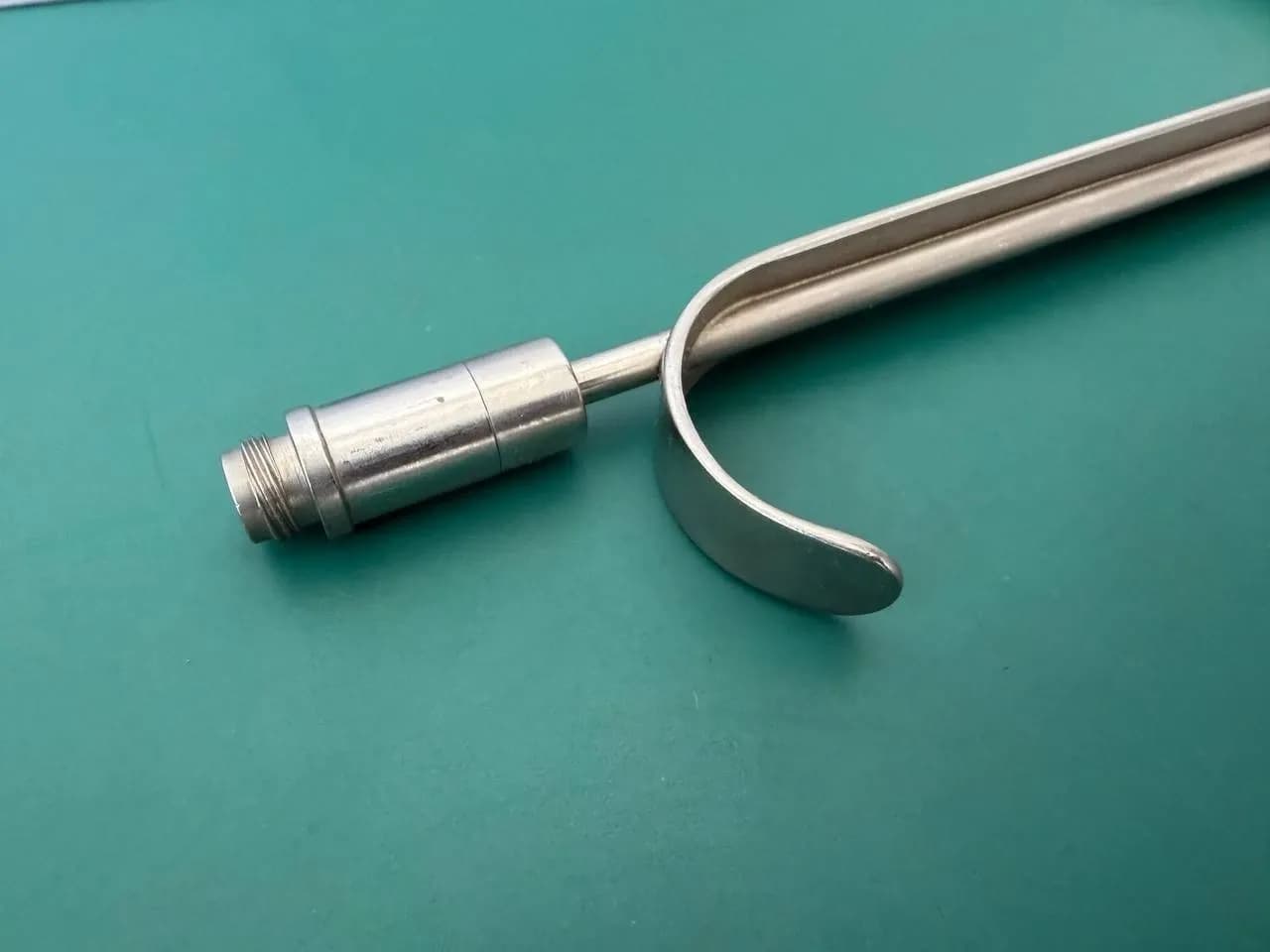 Fiber-optic Converse Retractor FORN2206L API