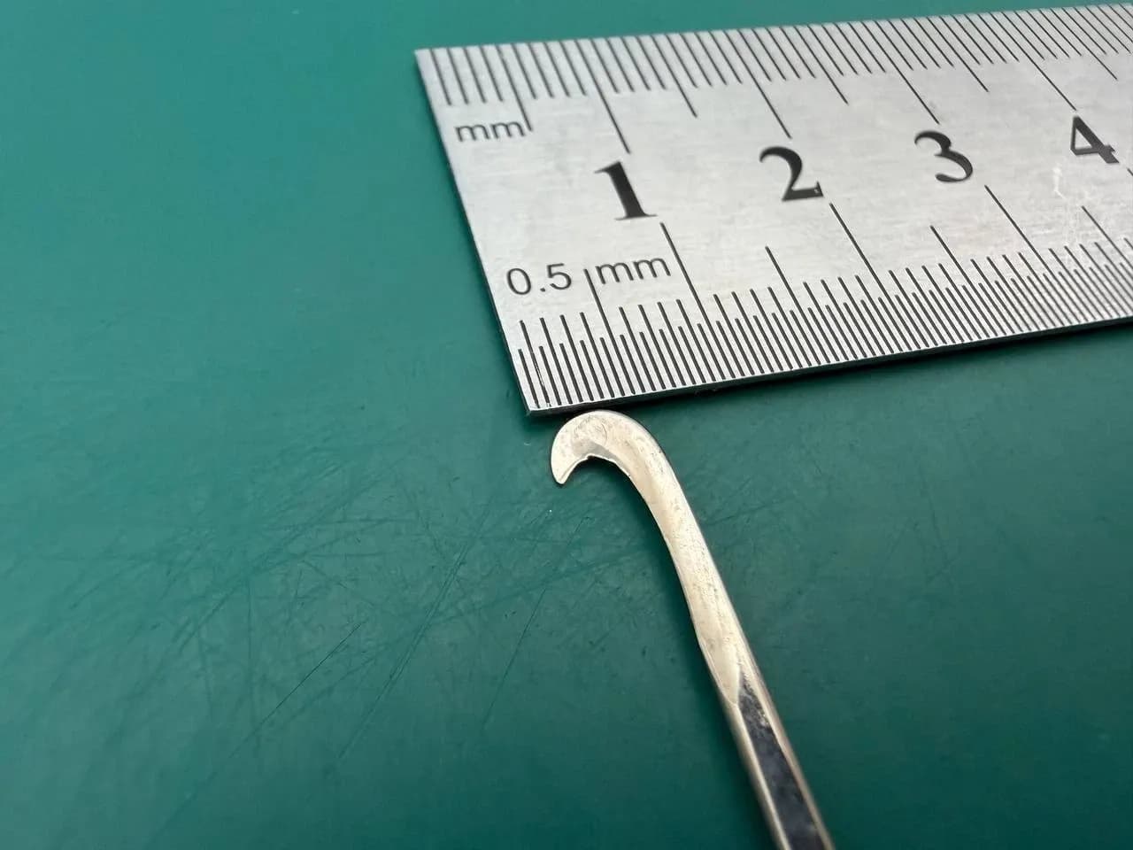 Гачковий ніж Stryker 233-70-41, 0.2" (5mm)