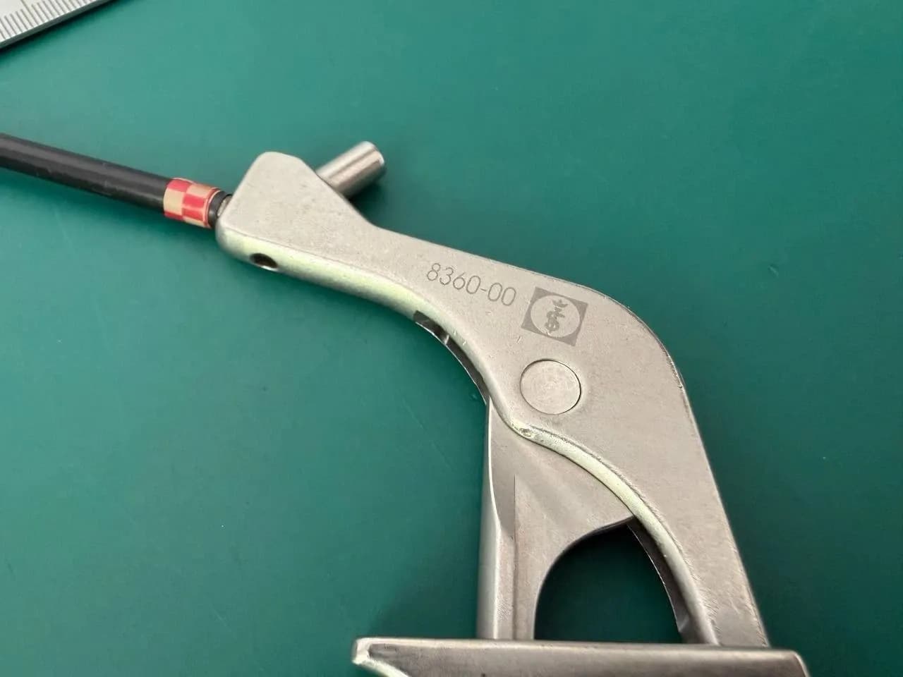 Aesculap 8360-00 Prestige Single Action Atraumatic Grasper 5mm x 36cm