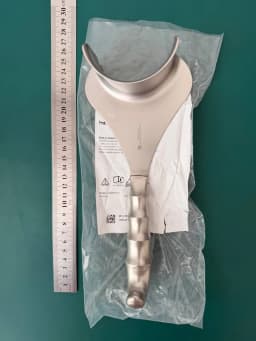 Ретрактор універсальний Jarit 500-197 DeLee, 9.5″, глибока лопать 2 1/8″ x 3″