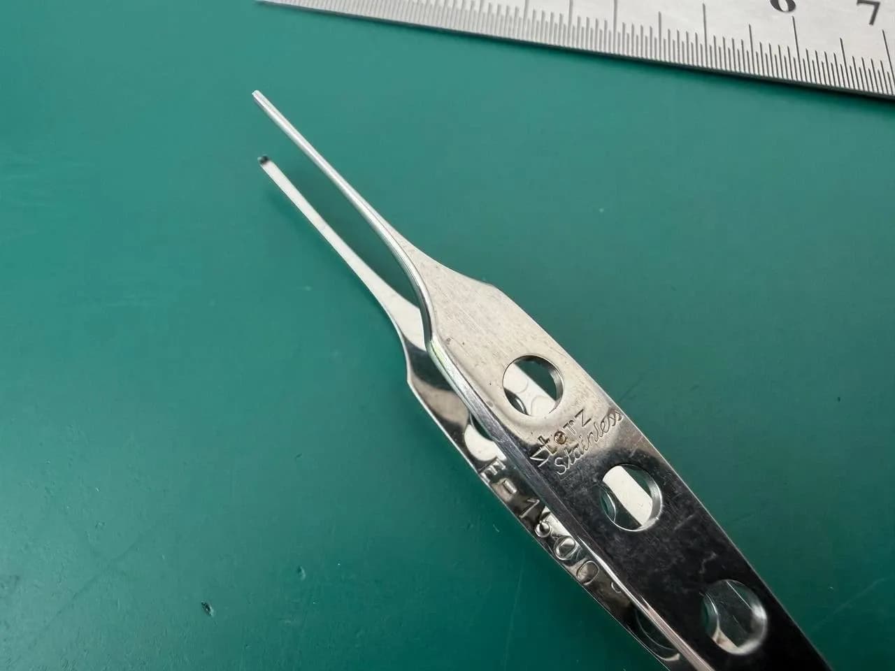 Storz E-1500 Bishop-Harmon Tissue Forceps Fine Straight, 1 x 2 teeth