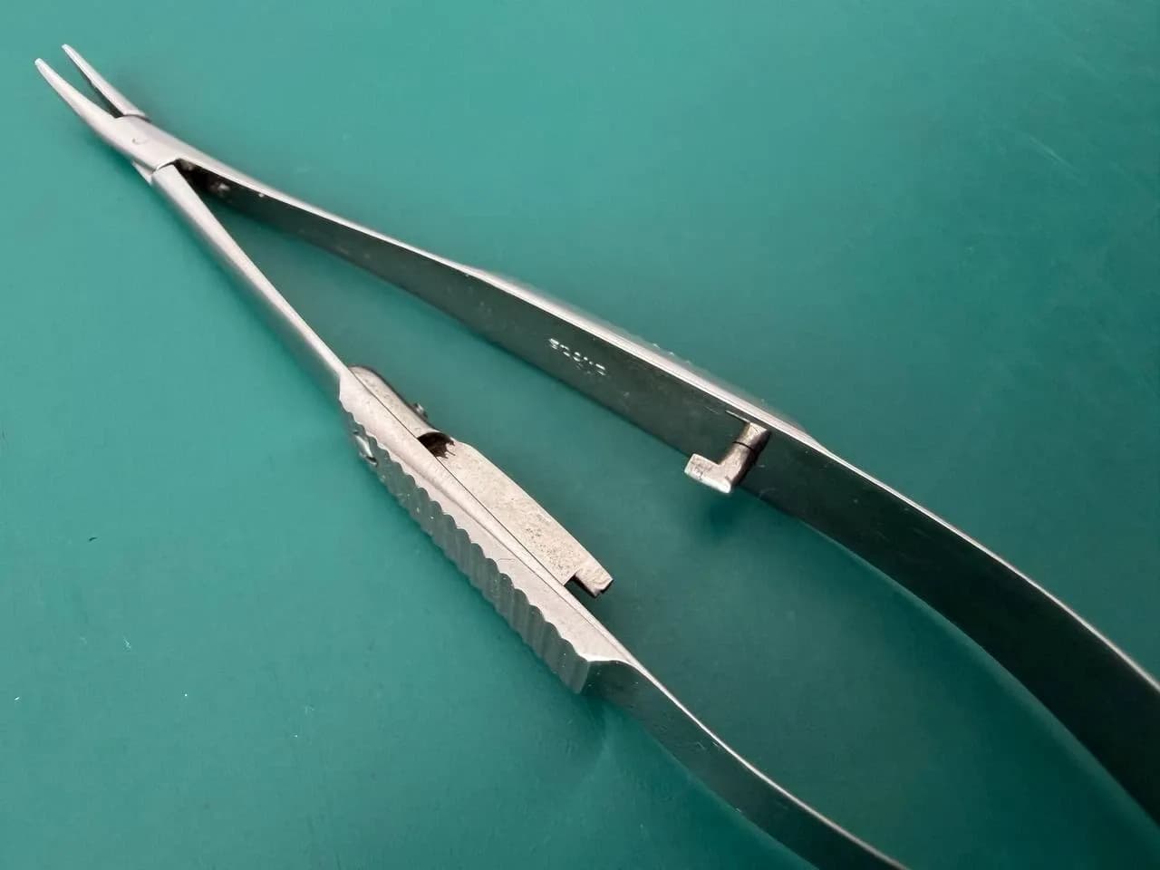 Storz Castroviejo Needle Holder Curved With Lock
