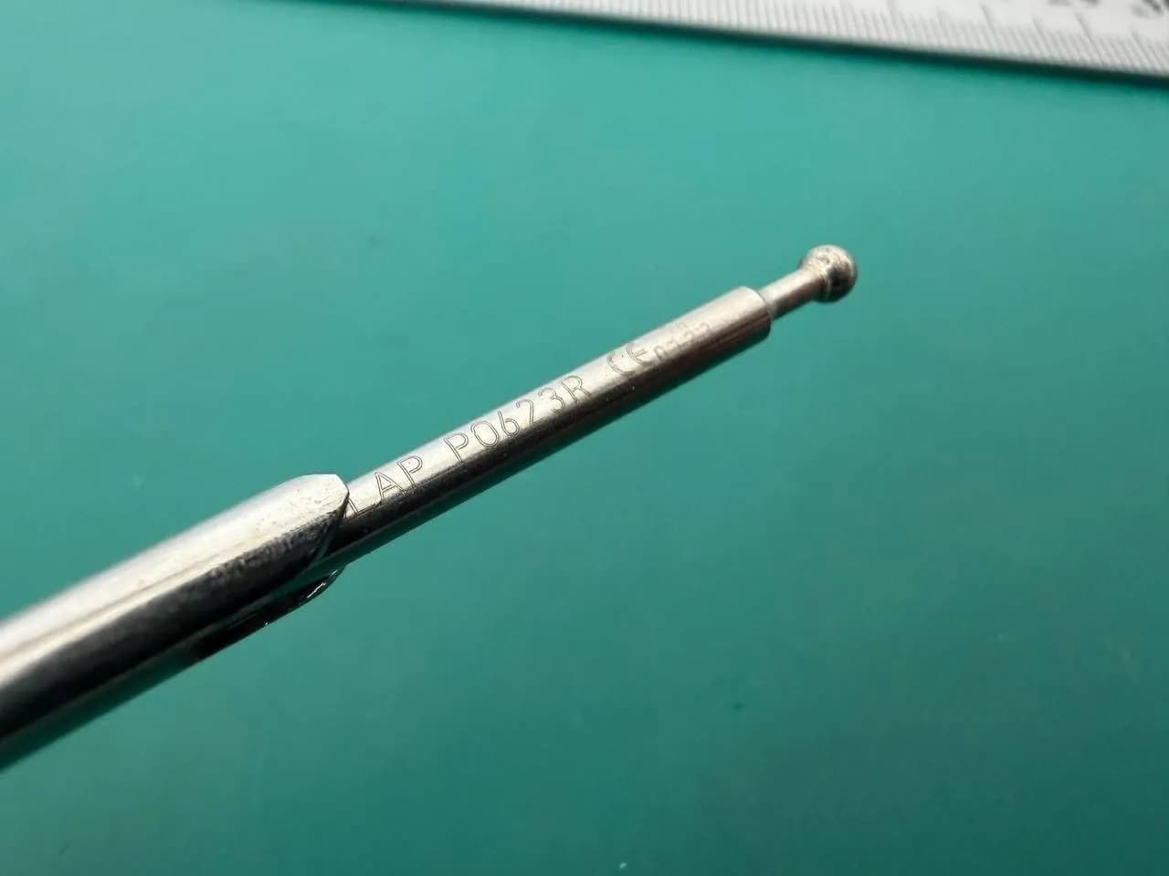 Затискач монополярний кігтьовий Aesculap PO623R ADTEC 2x3 зубці 10mm, ручка PO958R