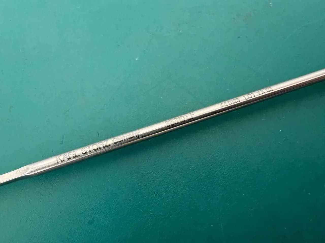 Karl Storz 33310LF 5 mm 36 cm Clickline Wavy Grasping Forceps,33121 Handle
