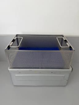 Aesculap Sterilization Case JN091, JF282R Basket with silicone mat