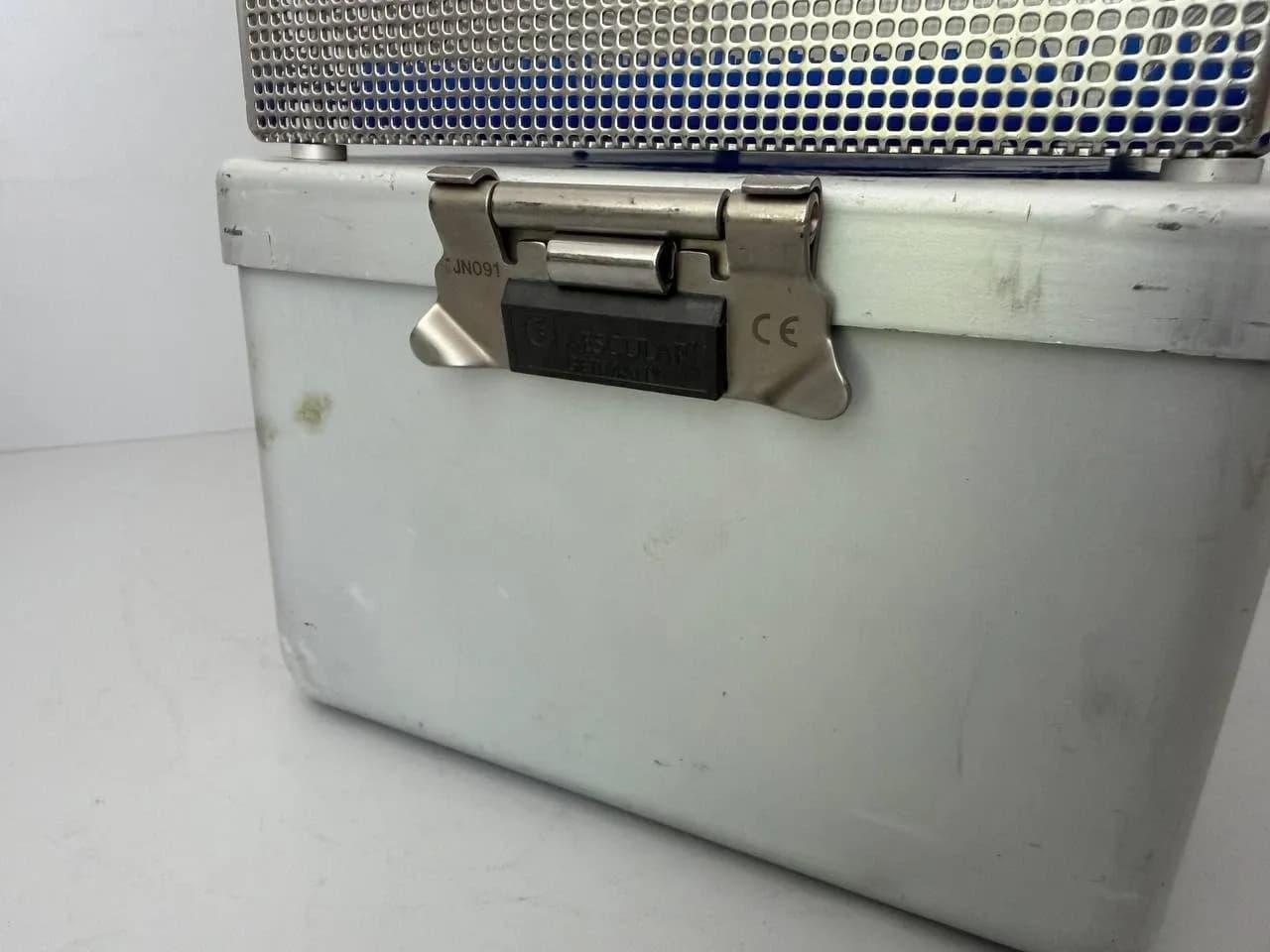 Aesculap Sterilization Case JN091, JF282R Basket with silicone mat