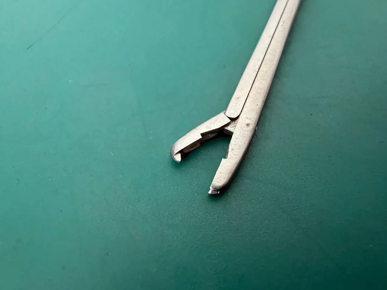 Пінцет для дискектомії Codman 80-1654 Williams 2 мм 5-1/2″