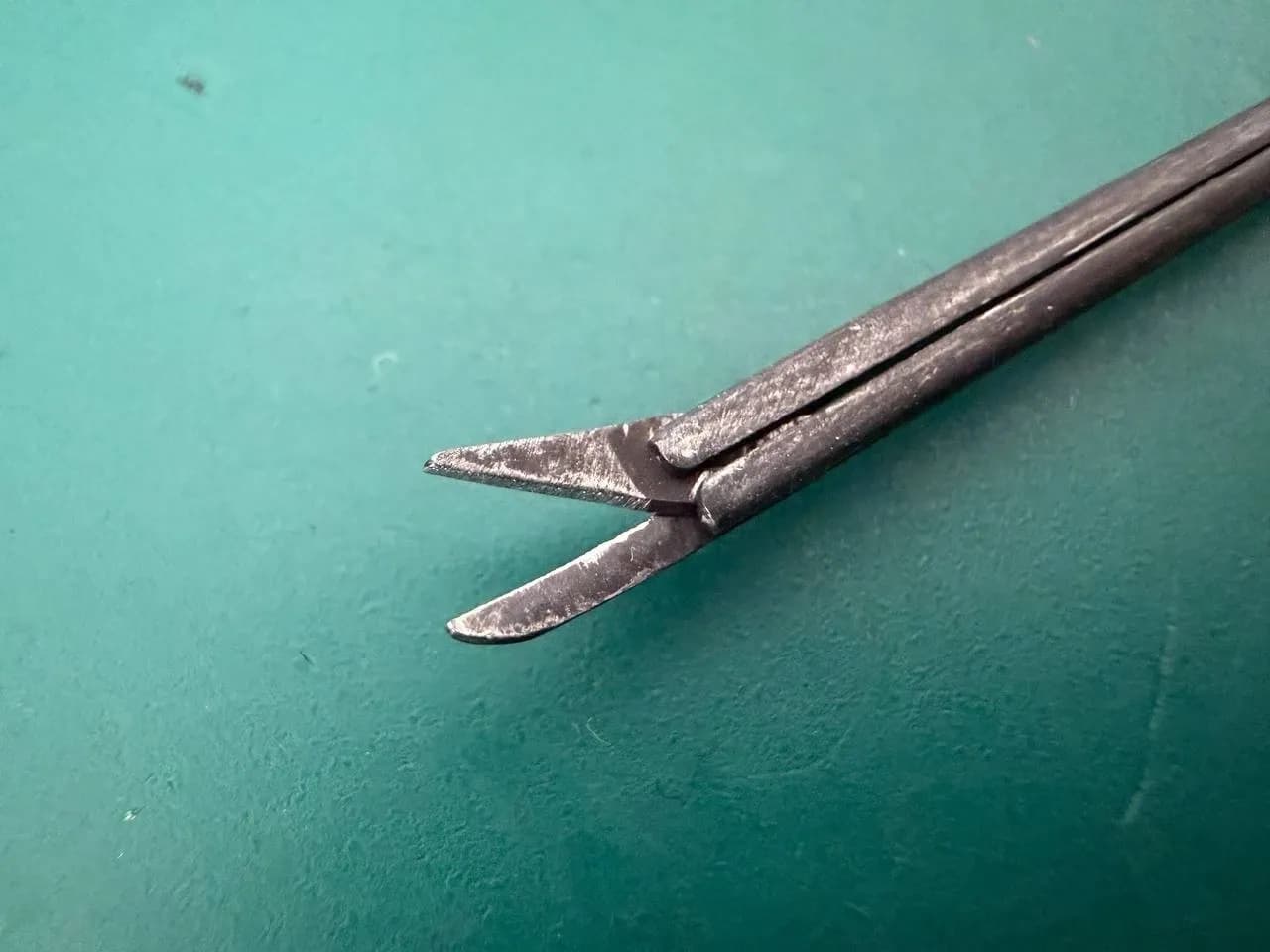 Richards 23-0063 Ebony Surgical Ear Scissors Left Curved Jaw ENT