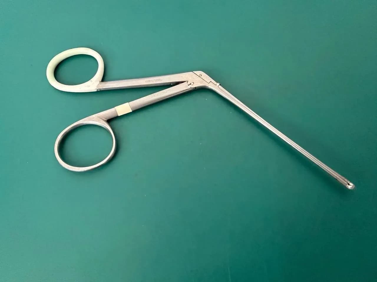 Вушний висікач V. Mueller AU6210 Hartmann-Citelli, чашоподібні губки 2mm