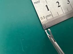 Мікропінцет-чашка Rhoton V. Mueller NL3785-023, прямий, шир. 1mm, довжина 5-3/8″