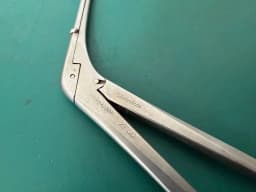 Мікропінцет-чашка Rhoton V. Mueller NL3785-023, прямий, шир. 1mm, довжина 5-3/8″