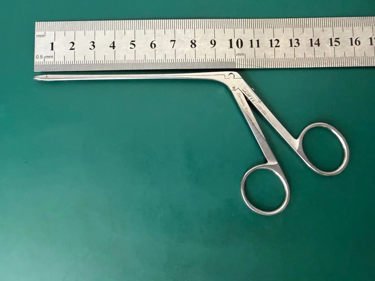 Jarit 440-150 Strumpel Straight Fenestrated Jaw Pediatric Forceps 105mm