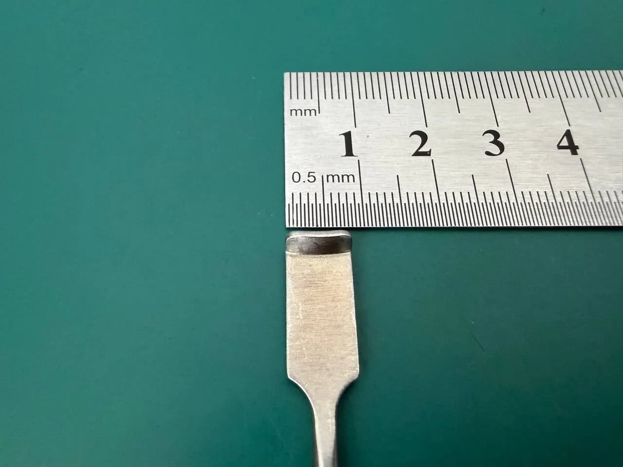 Ретрактор корінця нерва Scoville 746-1080-1 8mm 45°