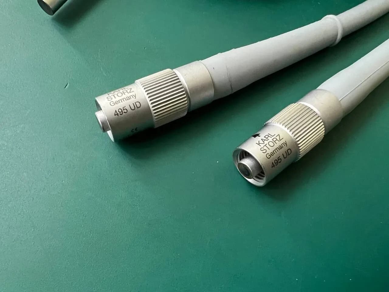 Karl Storz 495UD Bifurcated Fiber Optic Light Cable 2x 3.5 mm X 180cm Dual Leads