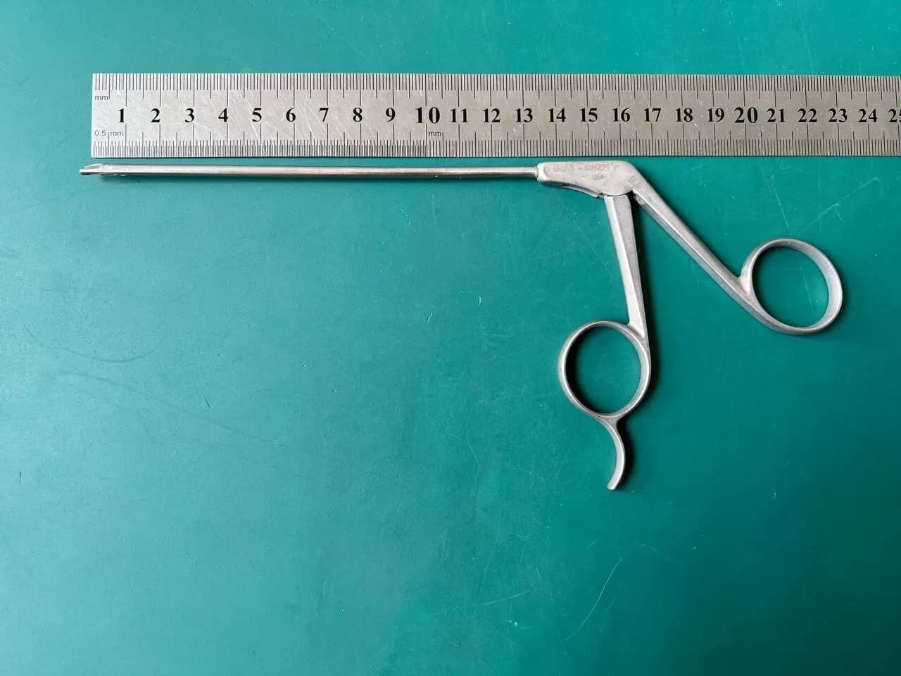 Shutt Linvatec 1.10011 Straight Micro Scissor 3.4mm x 130mm 9.25" Arthroscopy