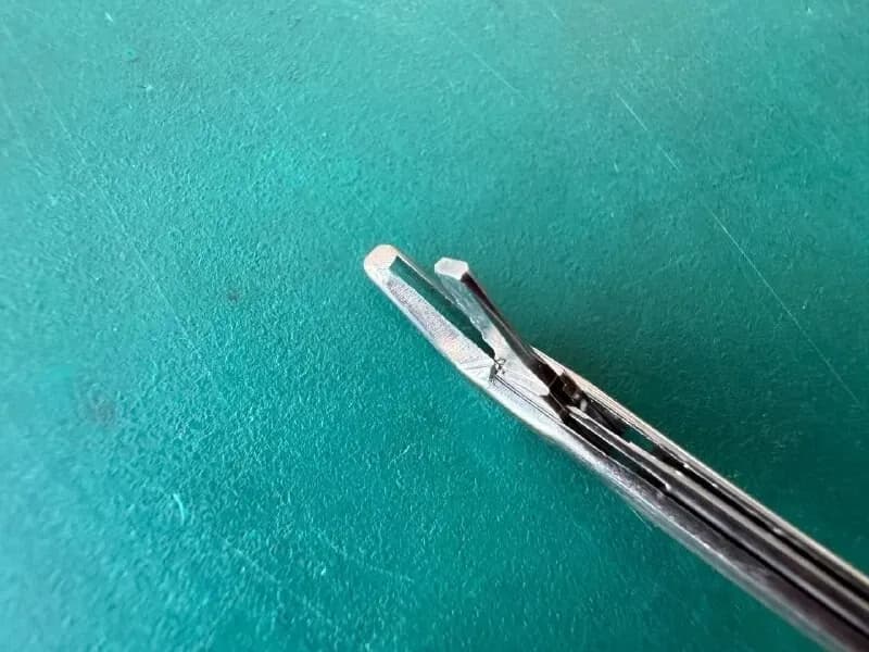 Acufex 012038, Scissor Punch Upcurved Left Surgical Orthopedic