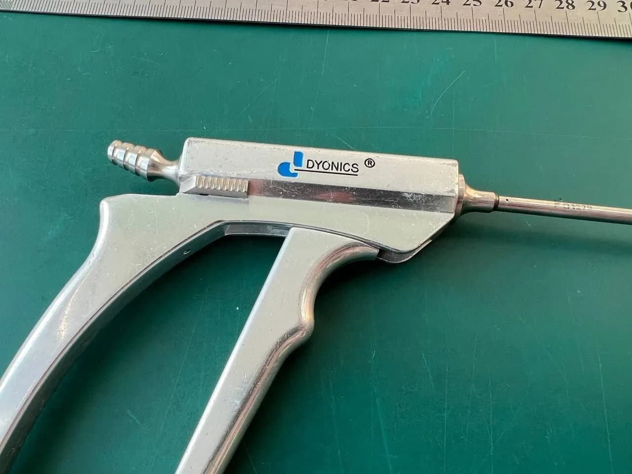 Dyonics 3196 Arthroscopic Suction Punch 90 degrees left 4.5mm