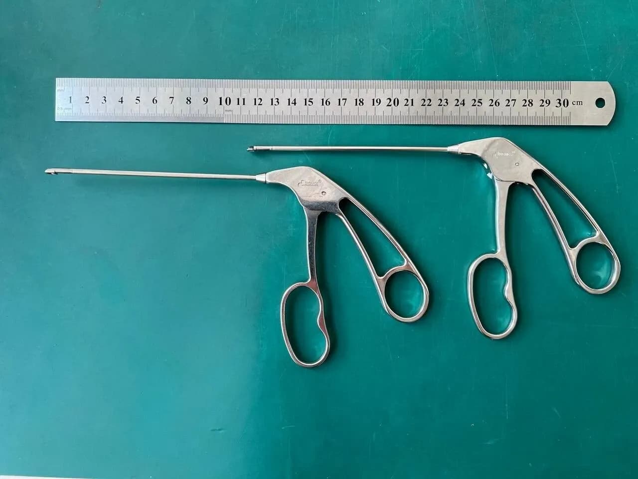 Lot of 2 Dyonics Proline 3.0mm Sidebiter Left 7204733 Sidebiter Right 7204732