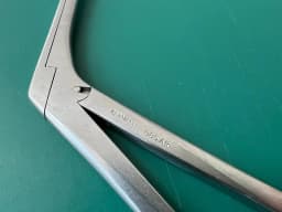Weck 73101 Meltzer Triangular Basket Punch