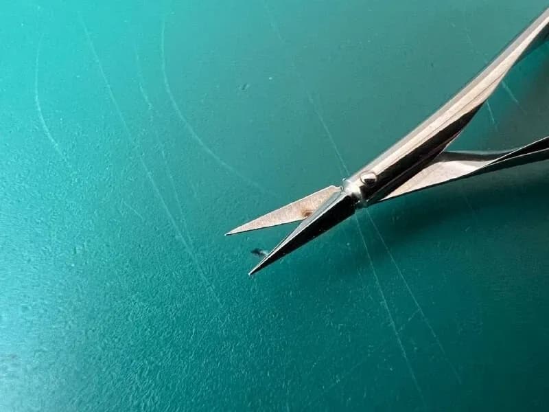 Ножиці для капсулотомії Aesculap MA483R Vannas, прямі, 3-1/4″